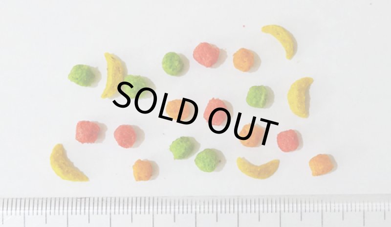 画像3: CAP! 鳥の餌 賞味期限2026/10/20ズプリーム フルーツブレンド M オカメインコ 17.5#(7.94kg) (3)