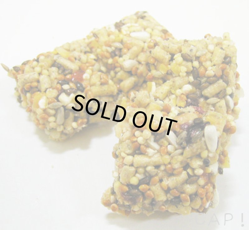 画像3: CAP! 鳥の餌 賞味期限2026/10/21 ラフィーバー フルーツディライト アヴィケーキ パロット 8oz(227g) (3)