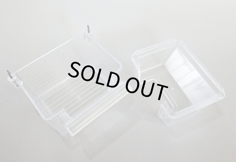 画像3: 【コバヤシ抗菌クリア】フタ付き餌入れ※新タイプ※ 底：横溝あり (3)